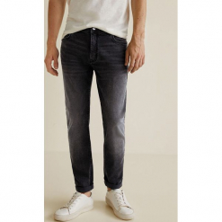 Mango Man - Jeansy Jan3. Szare rurki męskie marki Mango Man, l, z dzianiny, z okrągłym kołnierzem. Za 139,90 zł.
