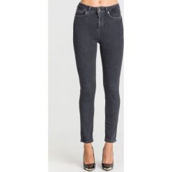 JEANSY NICE SUPER SLIM FIT BOTTOM UP LIU JO. Czarne jeansy damskie z podwyższonym stanem. Za 398,30 zł.