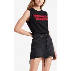 Levi's® On Tour Podkoszulek Czarny. Czarne podkoszulki damskie s, z nadrukiem, z bawełny, bez kołnierzyka. Za 102,95 zł.