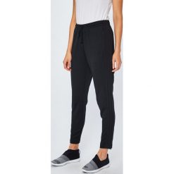 Adidas Performance - Spodnie Striker. Czarne spodnie damskie adidas Performance, s, z poliesteru. Za 249,90 zł.