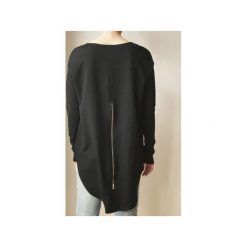 Bluza tunika asymetryczna Frak okrągły Czarna. Czarne tuniki damskie One mug a day, s, bez wzorów, z elastanu, z okrągłym kołnierzem, z długim rękawem. Za 249,00 zł.
