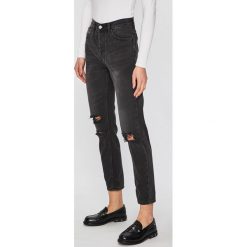 Tally Weijl - Jeansy. Czarne jeansy damskie TALLY WEIJL, bez wzorów, z bawełny, z podwyższonym stanem. W wyprzedaży za 129,90 zł.
