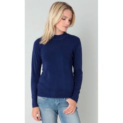 Sweter w kolorze granatowym. Niebieskie swetry damskie William de Faye, bez wzorów, z kaszmiru, bez rękawów, bez kaptura. W wyprzedaży za 109,95 zł.