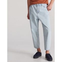 Spodnie jeansowe baggy - Niebieski. Niebieskie spodnie męskie Reserved, m, bez wzorów, z jeansu. Za 129,99 zł.