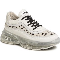 Sneakersy BRONX - 66332-CA Off White/Dalmation. Białe półbuty damskie Bronx, bez wzorów, z zamszu, bez obcasa, na płaskiej podeszwie, bez zapięcia. W wyprzedaży za 519,00 zł.