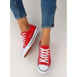 Trampki damskie klasyczne czerwone XL03 RED. Czerwone trampki i tenisówki damskie obuwie damskie, bez wzorów, z tkaniny, bez zapięcia. Za 43,61 zł.
