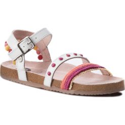 Sandały GIOSEPPO - 43644 White. Białe klapki damskie Gioseppo, bez wzorów, ze skóry, bez obcasa. W wyprzedaży za 129,00 zł.