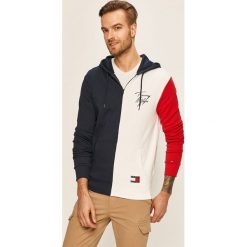 Tommy Hilfiger - Bluza. Niebieskie bluzy męskie TOMMY HILFIGER, s, bez wzorów, z elastanu, z kapturem, bez rękawów, z kapturem. Za 359,90 zł.