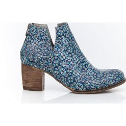 Botki z suwakiem z tyłu - skóra naturalna - model 501 - motyw etniczny. Szare botki damskie Zapato, na lato, z jeansu, klasyczne, przed kostkę, bez obcasa, na obcasie, bez zapięcia. Za 399,00 zł.