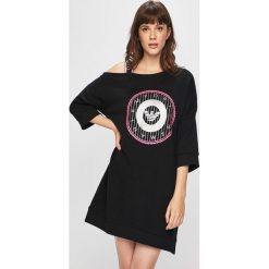 Emporio Armani - Koszulka nocna. Białe piżamy damskie Emporio Armani, s, z nadrukiem, z elastanu, bez rękawów. W wyprzedaży za 339,90 zł.