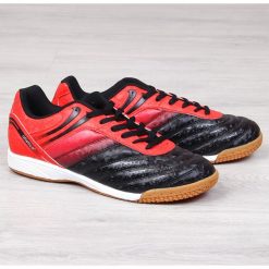 Buty sportowe męskie halówki czarno czerwone Atletico. Czerwone buty sportowe męskie Atletico, bez zapięcia. Za 89,99 zł.
