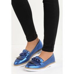 Niebieskie Mokasyny Indios. Niebieskie mokasyny damskie marki Born2be, ze skóry, na obcasie. Za 24,99 zł.