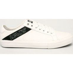 Levi's - Buty Woodward. Białe sneakersy męskie Levi's®, z gumy, na sznurówki. W wyprzedaży za 159,90 zł.