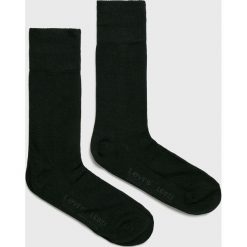Levi's - Skarpety (2-pack). Czarne skarpetki męskie Levi's®, bez wzorów, z elastanu. Za 39,90 zł.