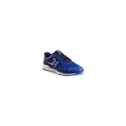 Buty tenisowe TS590 męskie na każdą nawierzchnię. Czarne buty sportowe męskie ARTENGO, z poliesteru, bez zapięcia, tenisowe. Za 179,99 zł.