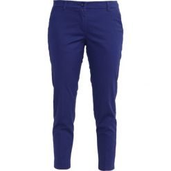 Chinosy damskie: Sisley BASIC Chinosy dark blue