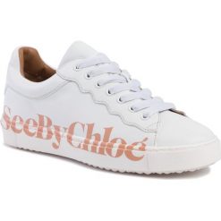 Sneakersy SEE BY CHLOÉ - SB33125A Bianco/Logo Pink 101. Białe półbuty damskie See by Chloé, ze skóry. W wyprzedaży za 659,00 zł.