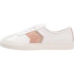 Trampki damskie slip on: Cosmoparis EMIL Tenisówki i Trampki blanc/rose