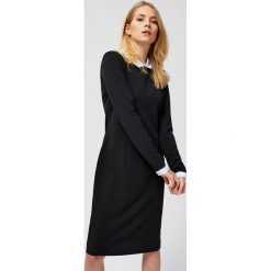 Sukienka z kołnierzykiem. Sukienki damskie Moodo, xs, bez wzorów, bez kołnierzyka, bez rękawów. Za 49,99 zł.