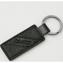 Calvin Klein - Brelok. Czarne breloki męskie marki Calvin Klein, metalowe. Za 89,90 zł.