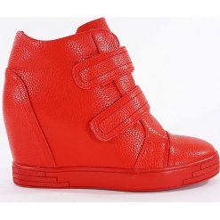 BOTKI DAMSKIE SER 28789 CZE. Botki damskie Sergio Leone, ze skóry, bez obcasa, bez zapięcia. Za 59,00 zł.