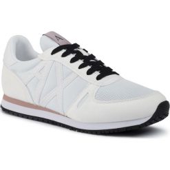 Sneakersy ARMANI EXCHANGE - XDX031 XV308 A222 Opt White/White. Białe półbuty damskie Armani Exchange, na co dzień, bez wzorów, ze skóry ekologicznej, bez obcasa, bez zapięcia. Za 469,00 zł.