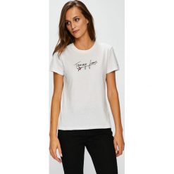 Tommy Jeans - Top. Szare topy damskie Tommy Jeans, l, z nadrukiem, z bawełny, z okrągłym kołnierzem. W wyprzedaży za 99,90 zł.