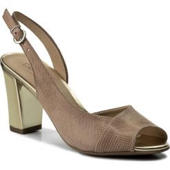 Sandały CAPRICE - 9-28314-20 Beige Metallic 424. Pomarańczowe klapki damskie Caprice, bez wzorów, z zamszu, bez obcasa, na obcasie. W wyprzedaży za 209,00 zł.