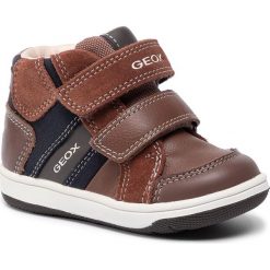 Sneakersy GEOX - B N.Flick B. C B941LC 022AU C0947 M Brown/Navy. Pomarańczowe trampki chłopięce Geox, bez wzorów, z zamszu, bez zapięcia. W wyprzedaży za 169,00 zł.