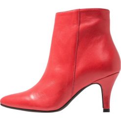 Lazamani Ankle boot fire. Czerwone botki damskie skórzane marki Lazamani. Za 549,00 zł.