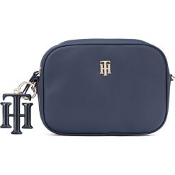 Tommy Hilfiger Cross body bag Niebieski. Niebieskie torebki klasyczne damskie TOMMY HILFIGER, w paski, z materiału, bez dodatków. Za 462,95 zł.