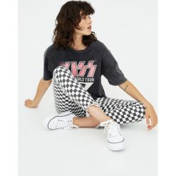 T-shirty damskie: Czarna koszulka „Kiss 77”
