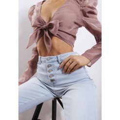 Jasnoniebieskie Jeansy Mom Fit Shelure. Niebieskie jeansy damskie Renee, bez wzorów, z jeansu. Za 119,99 zł.