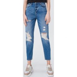 Jeansy mom fit z przetarciami - Niebieski. Niebieskie jeansy damskie Sinsay, bez wzorów, z jeansu. Za 69,99 zł.
