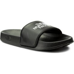 Klapki THE NORTH FACE - Base Camp Slide II NF0A3K4BY4-060 Tnf Black/Tnf White. Czarne klapki damskie The North Face, bez wzorów, z tworzywa sztucznego, bez obcasa. W wyprzedaży za 129,00 zł.