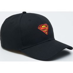 Czapka z daszkiem Superman - Czarny. Czarne czapki damskie Sinsay. Za 19,99 zł.