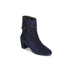 Botki Betty London JISABU. Niebieskie botki damskie Betty London, bez obcasa, bez zapięcia. Za 375,20 zł.