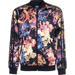 Adidas Originals ROSE Kurtka Bomber multicolor/legend ink. Czerwone kurtki chłopięce marki adidas Originals, z materiału. W wyprzedaży za 215,20 zł.