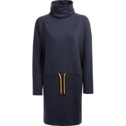 Sukienka damska SUDD601 - denim melanż - Outhorn. Czarne sukienki dzianinowe Outhorn, melanż. W wyprzedaży za 69,99 zł.