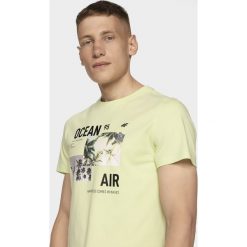 T-shirt męski TSM254 - jasny żółty. Żółte koszulki męskie 4f, m, bez wzorów, z bawełny, bez kołnierzyka, bez rękawów. Za 59,99 zł.