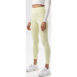 Żółte Legginsy Araseise. Żółte legginsy damskie Born2be, s, bez wzorów. W wyprzedaży za 59,99 zł.