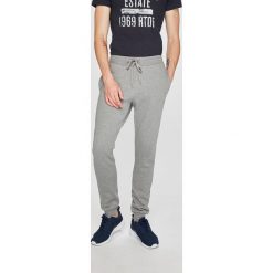 Trussardi Jeans - Spodnie. Szare spodnie męskie Trussardi Jeans, na co dzień, xl, bez wzorów, z elastanu, casualowe. W wyprzedaży za 219,90 zł.