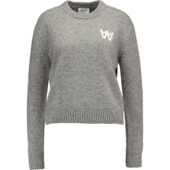 Swetry klasyczne damskie: Wood Wood ANNELI Sweter grey melange