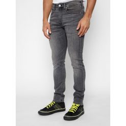 Jeansy Skinny Fit Calvin Klein Jeans J30J314630. Czarne jeansy męskie Calvin Klein Jeans, m, bez wzorów. W wyprzedaży za 349,00 zł.