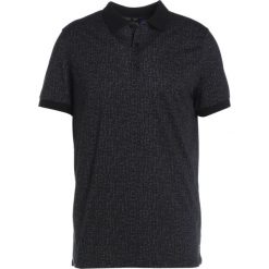 J.LINDEBERG KALLE SUBLIME Koszulka polo black wave. Czarne koszulki polo męskie marki J.LINDEBERG, m, z bawełny. W wyprzedaży za 209,50 zł.