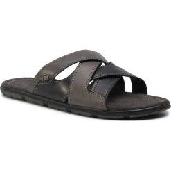 Klapki LASOCKI FOR MEN - MB-18011-01 Black. Szare klapki męskie Lasocki For Men, ze skóry, bez zapięcia. Za 99,99 zł.