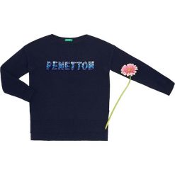 Bluza w kolorze granatowym. Niebieskie bluzy niemowlęce Benetton Kids, bez wzorów, z wełny, bez rękawów, bez kaptura. W wyprzedaży za 47,95 zł.