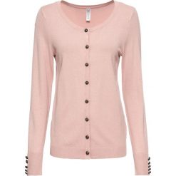 Sweter rozpinany z ozdobnymi elementami bonprix stary jasnoróżowy. Różowe swetry damskie bonprix, bez wzorów, z dzianiny, retro, bez rękawów, bez kaptura. Za 89,99 zł.