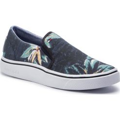 Tenisówki TOMMY HILFIGER - Seasonal Print Slip On Sneaker FM0FM02460 Midnight 403. Niebieskie półbuty męskie TOMMY HILFIGER, na co dzień, bez wzorów, z gumy, klasyczne, bez zapięcia. W wyprzedaży za 229,00 zł.