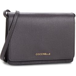 Torebka COCCINELLE - CV3 Mini Bag E5 CV3 55 D6 05 Fume Y28. Szare listonoszki damskie marki Coccinelle, ze skóry, bez dodatków. W wyprzedaży za 489,00 zł.
